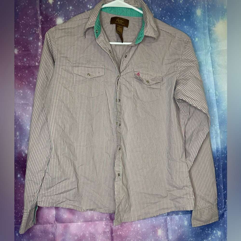 Aura from the women at wrangler button down shirt 🛍